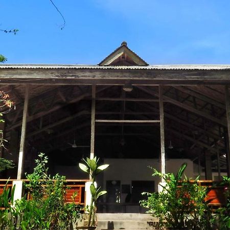 Two Fish Resort Bunaken Esterno foto