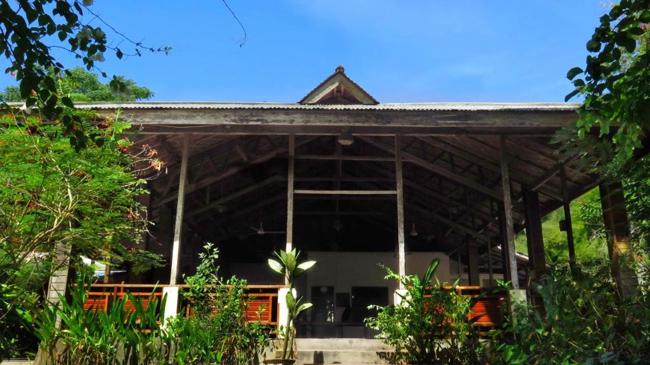 Two Fish Resort Bunaken Esterno foto