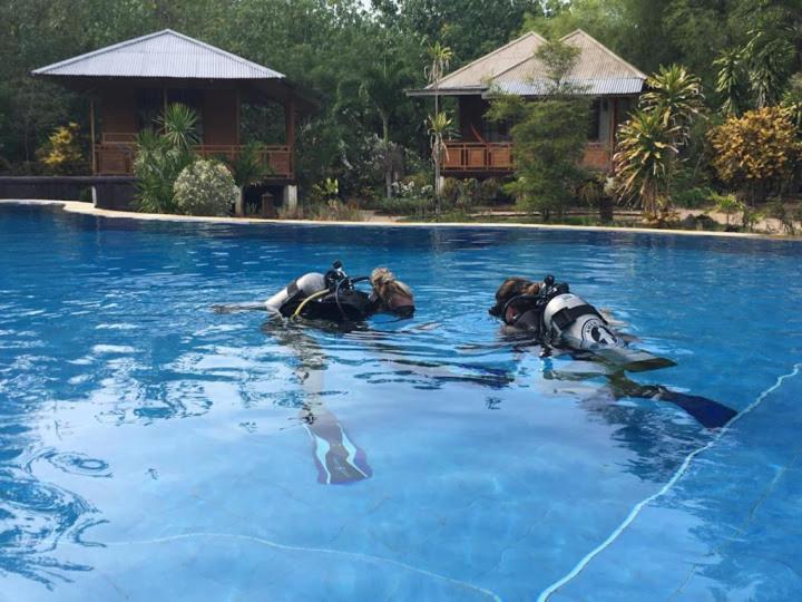 Two Fish Resort Bunaken Esterno foto