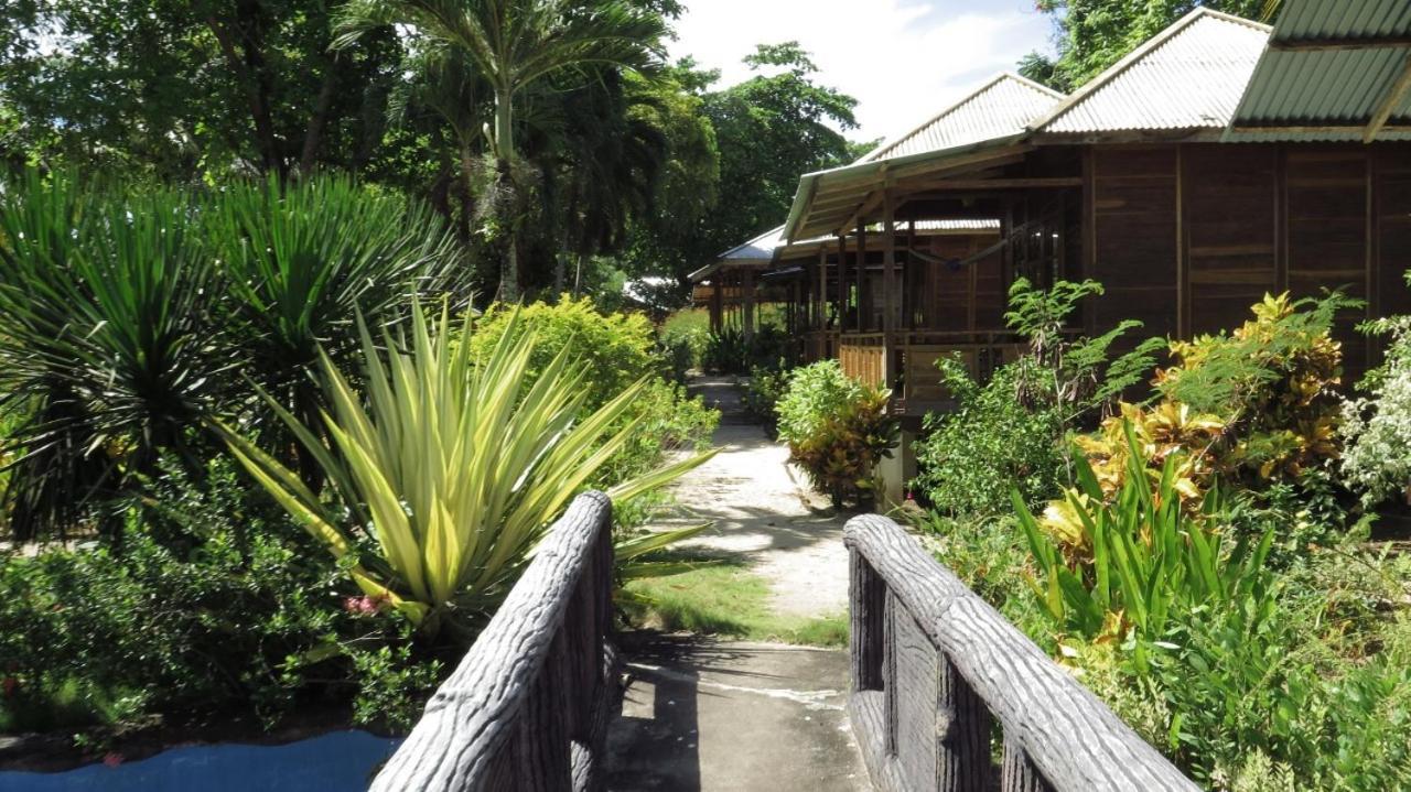 Two Fish Resort Bunaken Esterno foto